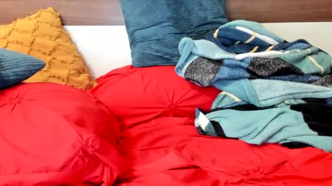 00ingrid00 online show from 12.17.24