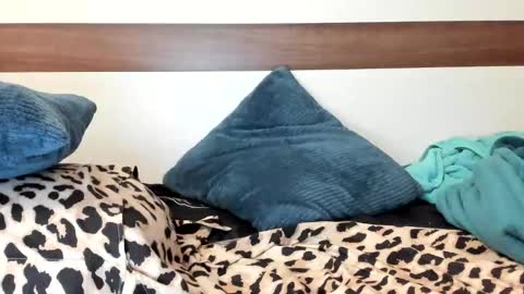 00ingrid00 online show from 01.08.25