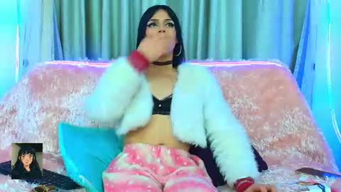 Klhoe Carter 3 online show from 07.18.26