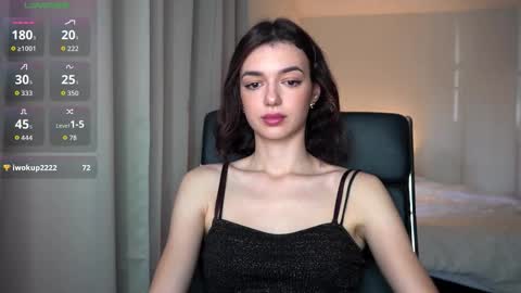 Snapshot of 0_perfect_imperfection_0 chatting on 11.26.25 Olivia online show from 11.26.25