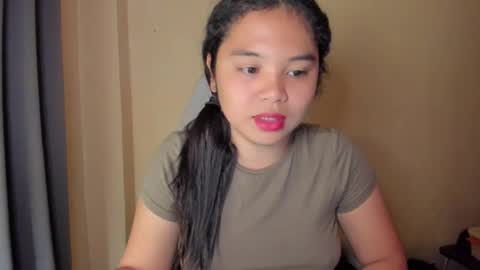 Snapshot of 0wwlo0k chatting on 02.24.26 0wwlo0k online show from 02.24.26