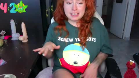 Snapshot of 111lucygrim111 chatting on 12.24.24 111lucygrim111 online show from 12.24.24