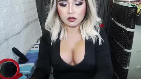 sexy kia online show from 10.03.25