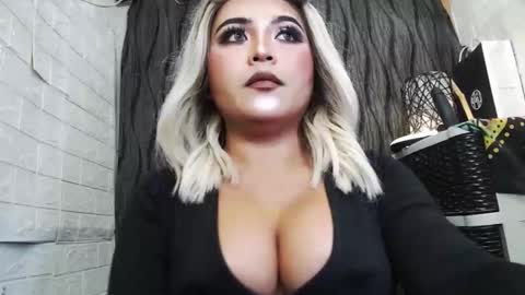 sexy kia online show from 10.07.25