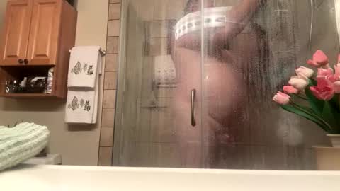 Snapshot of 12sil chatting on 02.18.26 12sil online show from 02.18.26