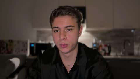 Snapshot of 168gio chatting on 11.06.25 Lance online show from 11.06.25