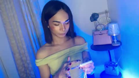 Snapshot of 18_nicole chatting on 12.20.25 barbie online show from 12.20.25