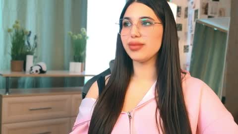 Snapshot of 18_yo_talent chatting on 04.11.26 Jessica online show from 04.11.26