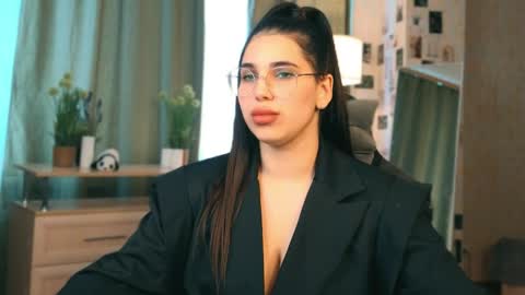 Snapshot of 18_yo_talent chatting on 04.13.26 Jessica online show from 04.13.26