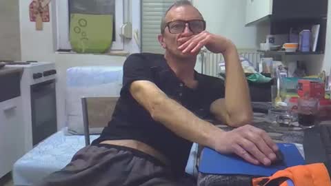 Snapshot of 1973man chatting on 02.26.26 1973man online show from 02.26.26