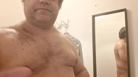 Snapshot of 19761986 chatting on 02.25.26 19761986 online show from 02.25.26