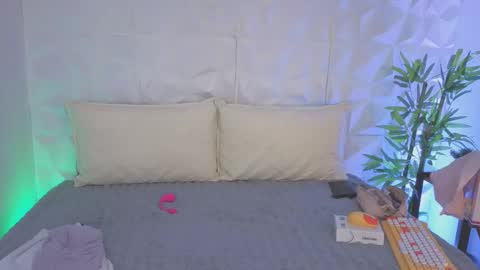 anya online show from 12.20.25