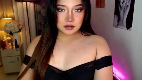 Snapshot of 1bestlover chatting on 02.20.26 Ekang online show from 02.20.26