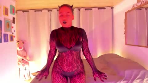 Snapshot of 1laiaa1 chatting on 10.26.25 laiaa rivas online show from 10.26.25