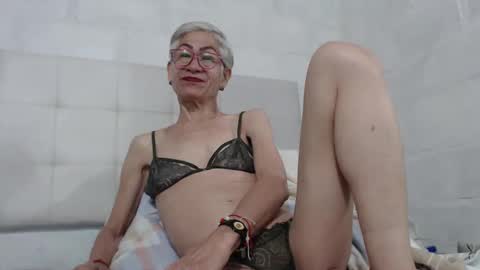 Snapshot of 1miss_monserrate chatting on 02.10.25 Miss Monserrate online show from 02.10.25