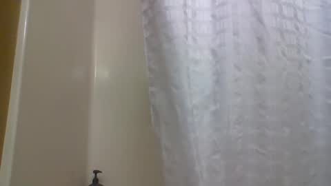 TheShyOne18 online show from 09.24.25