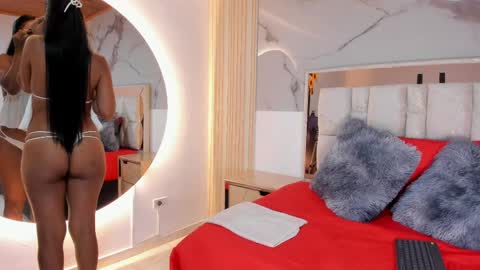 Luisa online show from 04.17.26