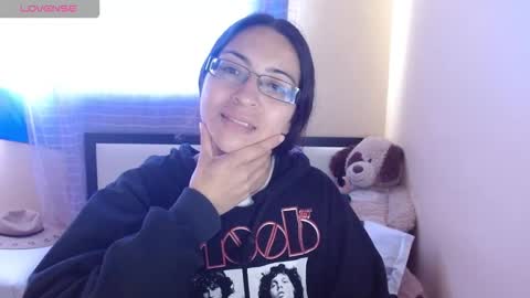 Snapshot of 1sasha_grey__1 chatting on 09.12.25 paola online show from 09.12.25