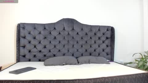 Snapshot of 1threestar chatting on 10.05.25 1Threestar online show from 10.05.25