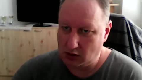 Snapshot of 1vaso chatting on 11.11.25 1vaso online show from 11.11.25