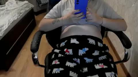 Snapshot of 1your_hot_girls chatting on 10.07.25 1your_hot_girls online show from 10.07.25