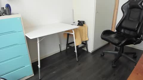 Henk online show from 02.20.25