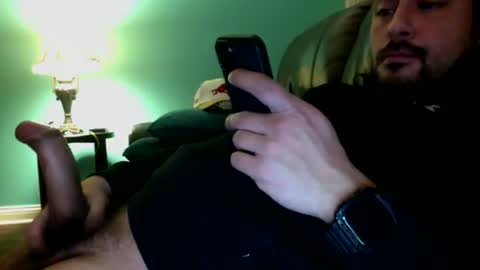 Snapshot of 2024newmiguel chatting on 02.26.25 Miguel online show from 02.26.25