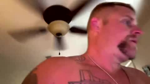 Snapshot of 22bigelo2316 chatting on 10.05.25 22bigelo2316 online show from 10.05.25