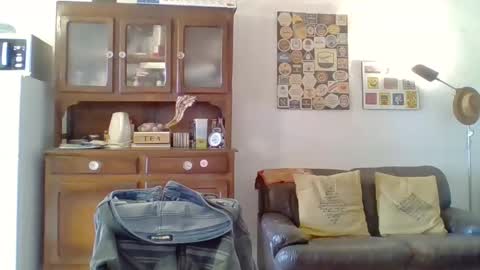 22esserre online show from 01.03.25