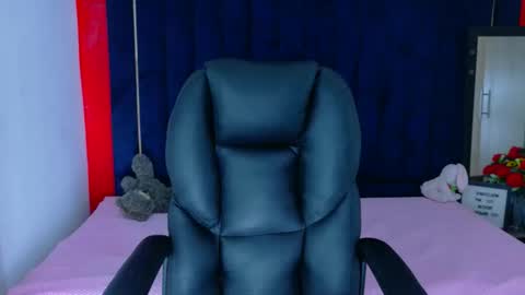 Snapshot of 24isabella chatting on 02.14.26 Isabella online show from 02.14.26