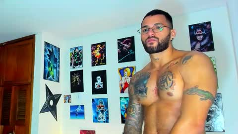 Snapshot of 27_juan chatting on 03.03.26 Yorgi online show from 03.03.26