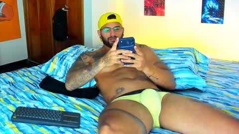 Snapshot of 27_juan chatting on 03.05.26 Yorgi online show from 03.05.26