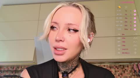 Snapshot of 2badforyou chatting on 02.12.26 30 NOV online show from 02.12.26