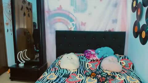 samantha sharon online show from 12.04.25