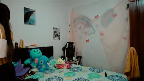 Snapshot of 2girls__dream chatting on 05.02.26 samantha sharon online show from 05.02.26