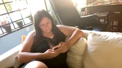 2littlefox online show from 01.30.25