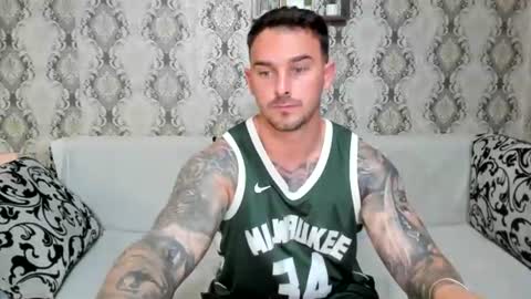 2sexymuscles online show from 06.22.26