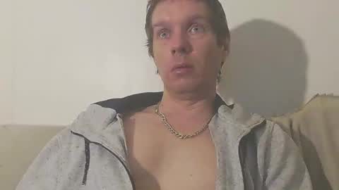 2small4you83 online show from 02.11.25