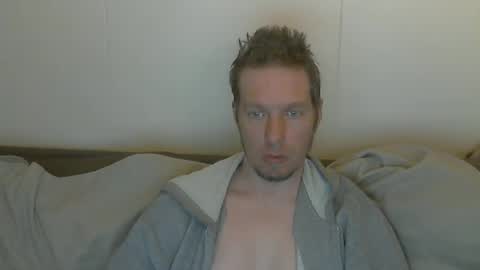 2small4you83 online show from 04.24.26