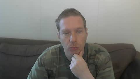 2small4you83 online show from 06.16.26