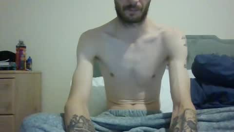 420feetloverr420 online show from 10.19.25