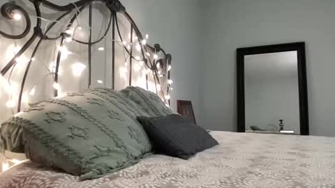 KC420Couple online show from 04.23.26