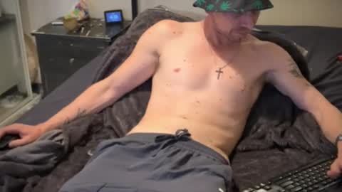 4u2pleasure online show from 12.30.24