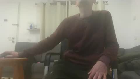 Snapshot of 55555558 chatting on 02.01.25 crazy101 online show from 02.01.25