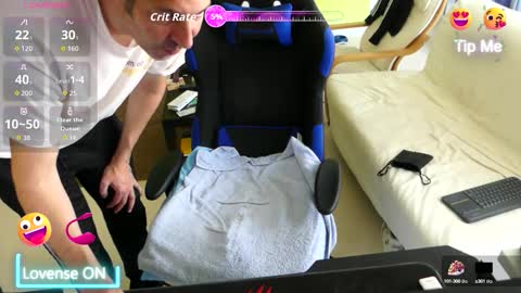 Larese Carlo online show from 09.27.25