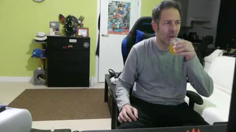 Larese Carlo online show from 11.22.25