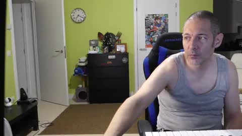 Larese Carlo online show from 12.21.25