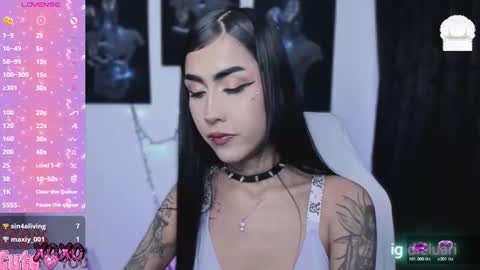 Snapshot of 66luci_fer6_ chatting on 11.21.25 luarii online show from 11.21.25