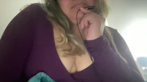 69candyflowers online show from 01.27.25
