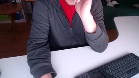 Snapshot of 69pifpaf chatting on 02.11.25 69pifpaf online show from 02.11.25